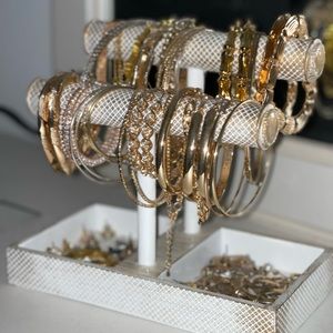 Jewelry holder